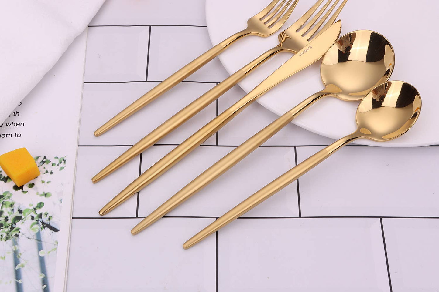 Morne 20 Pc Flatware Set with Matte Handles, Service for 4