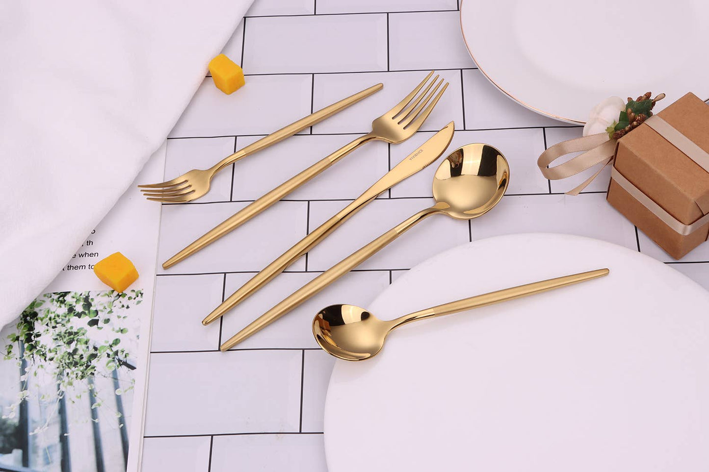 Morne 20 Pc Flatware Set with Matte Handles, Service for 4