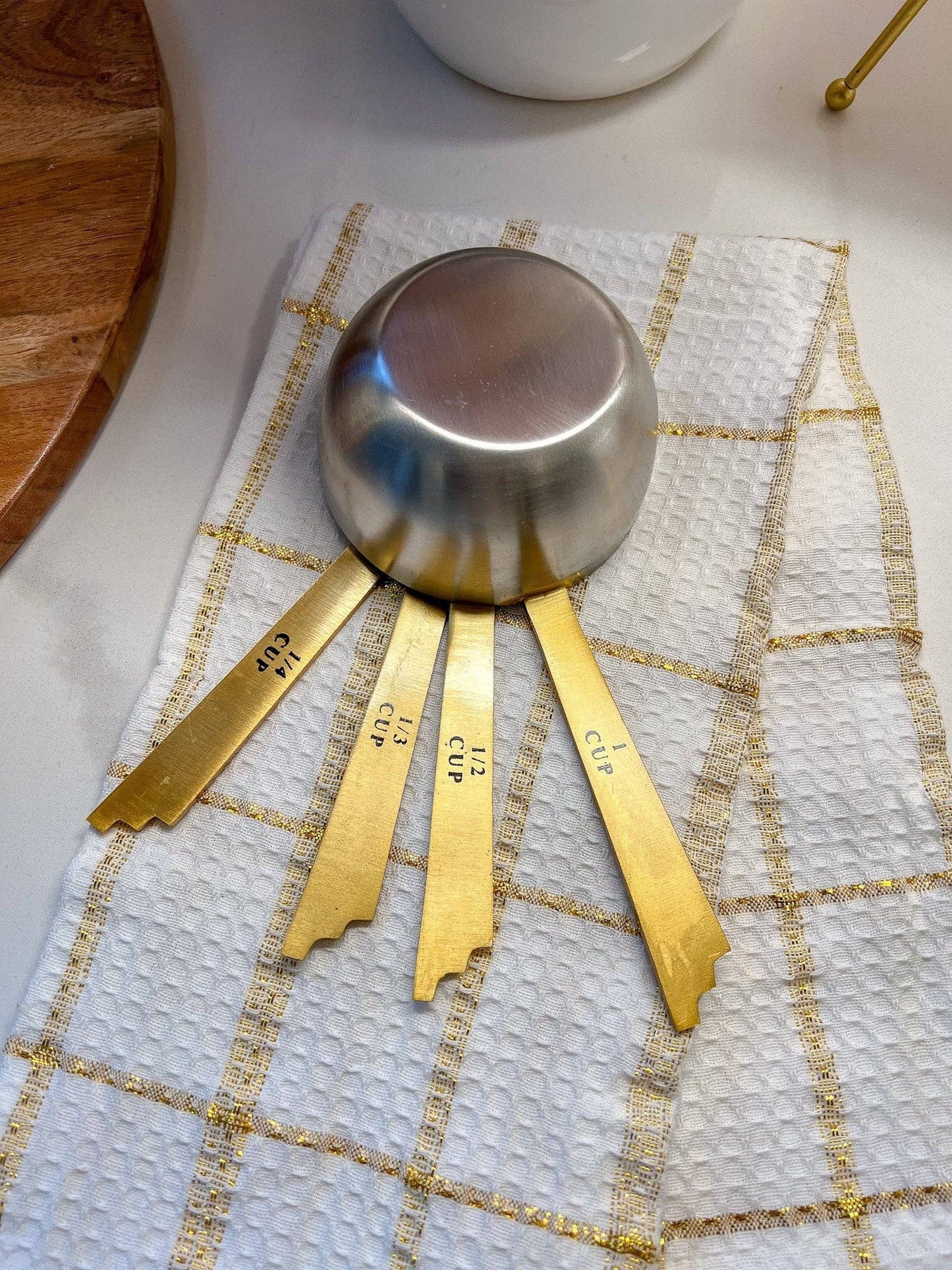 S/4 Measuring Spoons with Mosaic Design Gold Handle