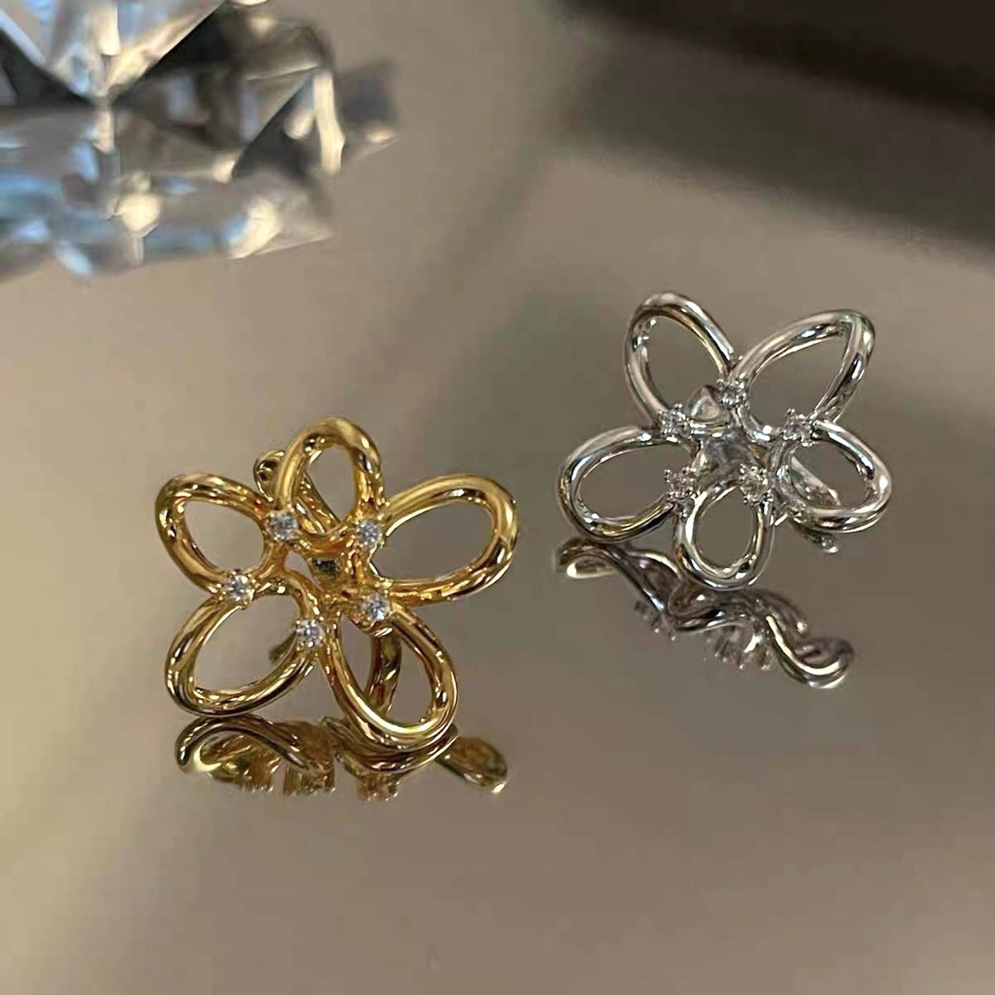 Elegant small sparkling flower ear cuff-gold vermeil