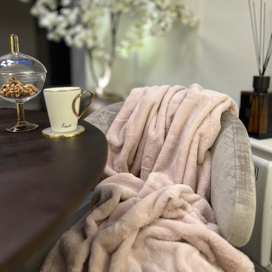 Lux Thick Blush Pink Throw