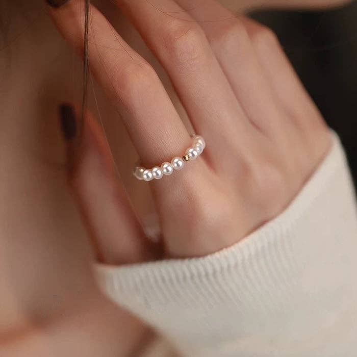 Elegant Pearl Beads Ring