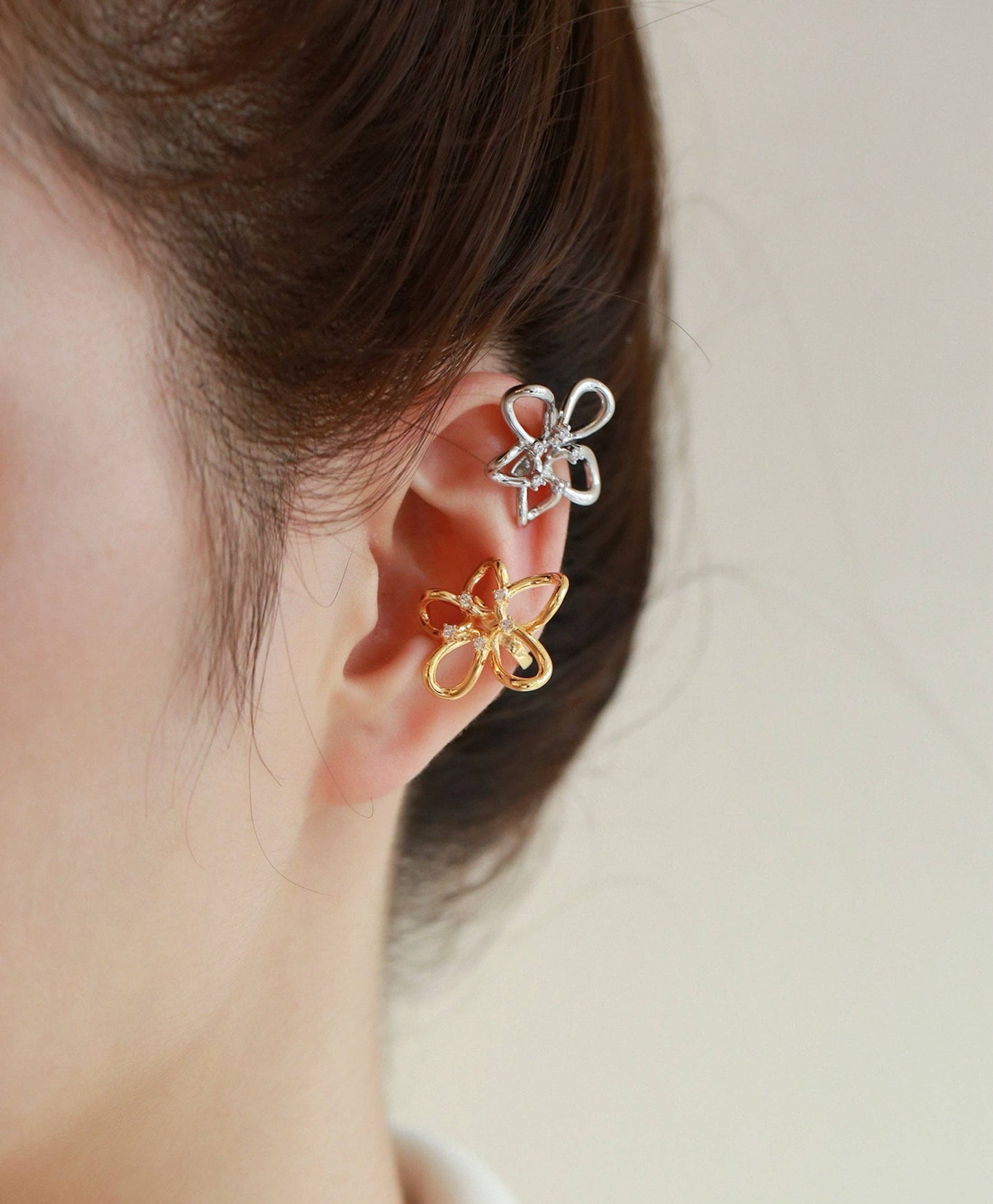 Elegant small sparkling flower ear cuff-gold vermeil